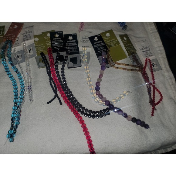 A Jewelry Makers' Dream Bead Bundle - Picture 6 of 11